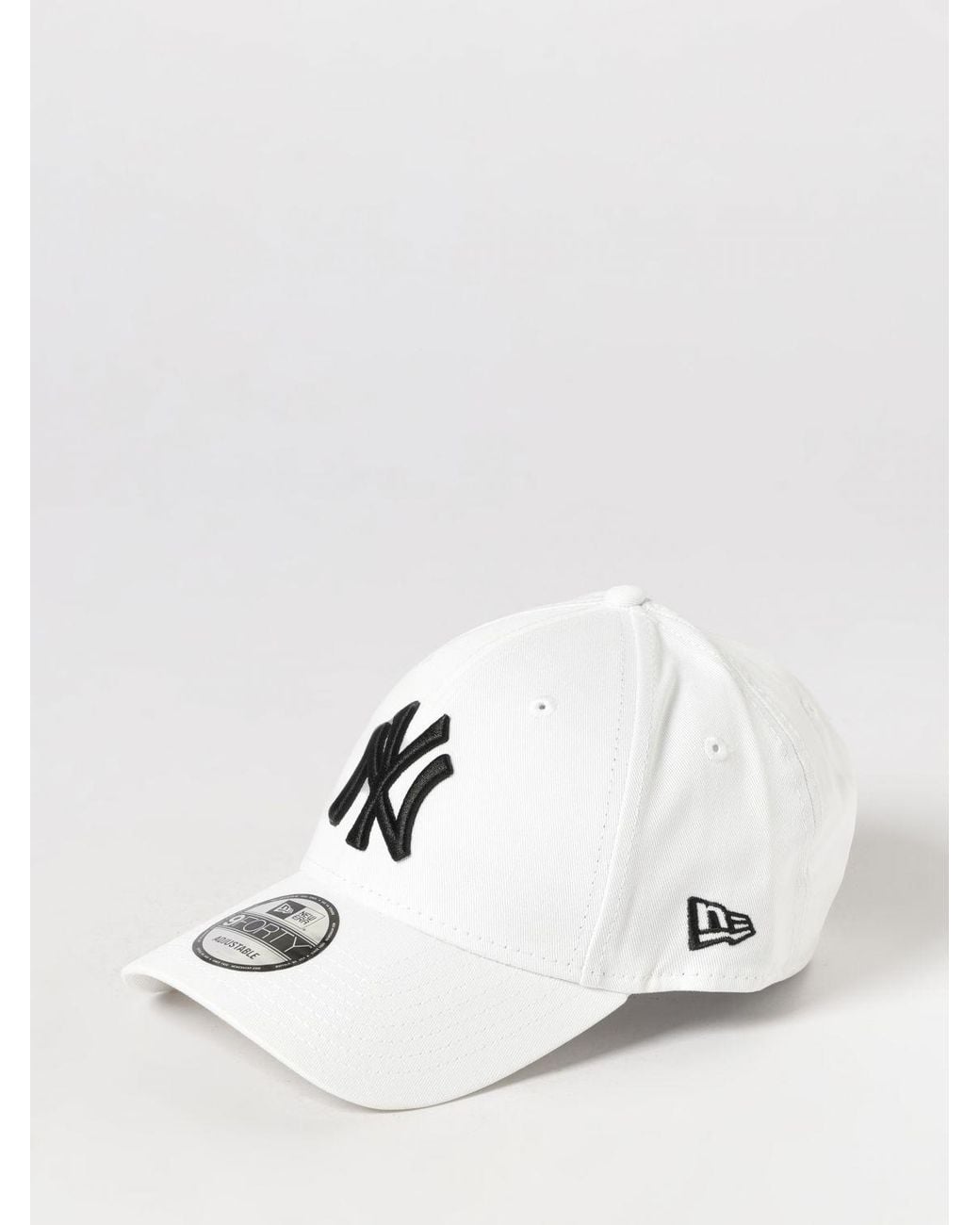 KTZ White 9Forty Ny Yankees Cotton Baseball Cap With Embroidered Logo for men