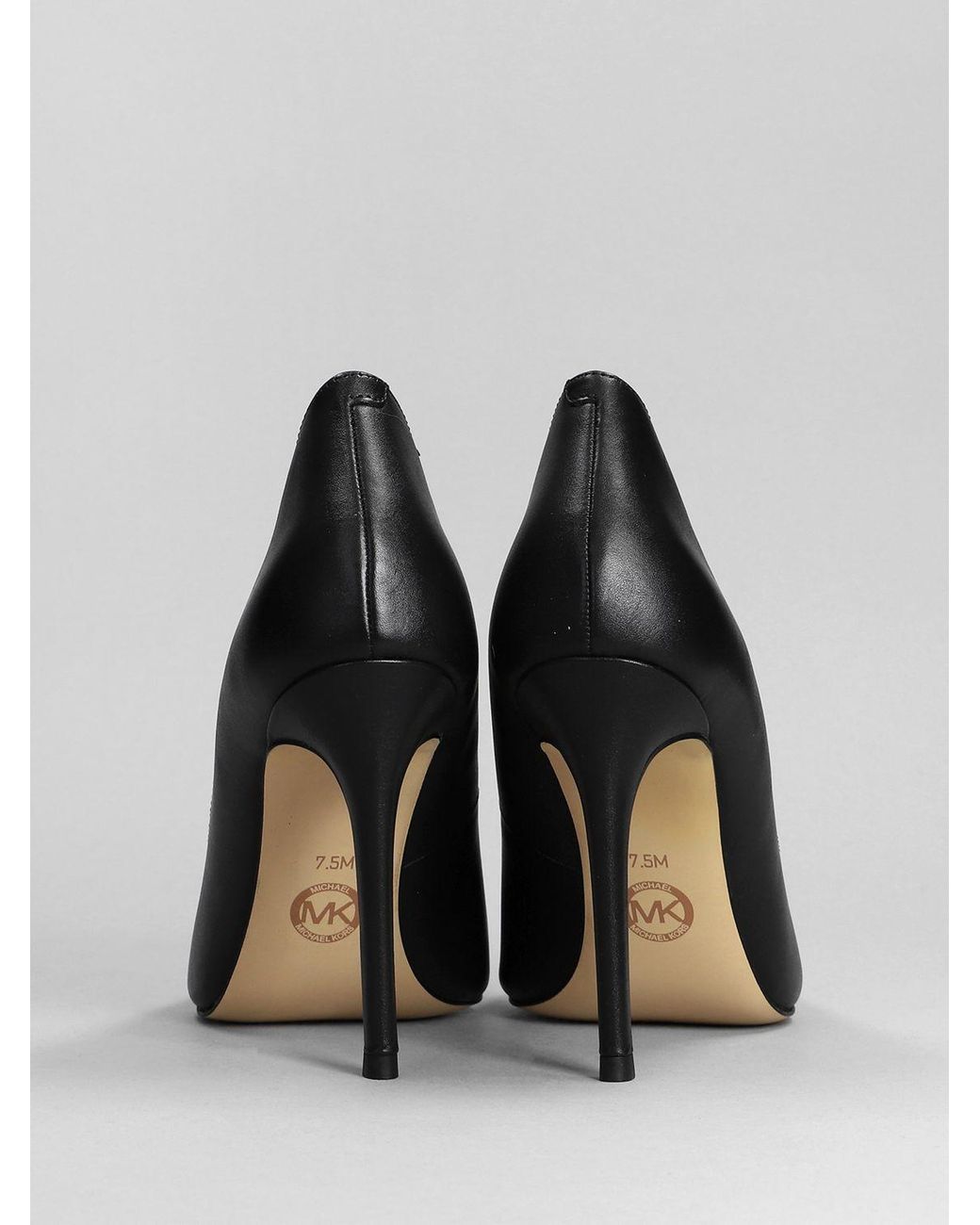 Zapatos de salón de Michael Kors de color Negro | Lyst
