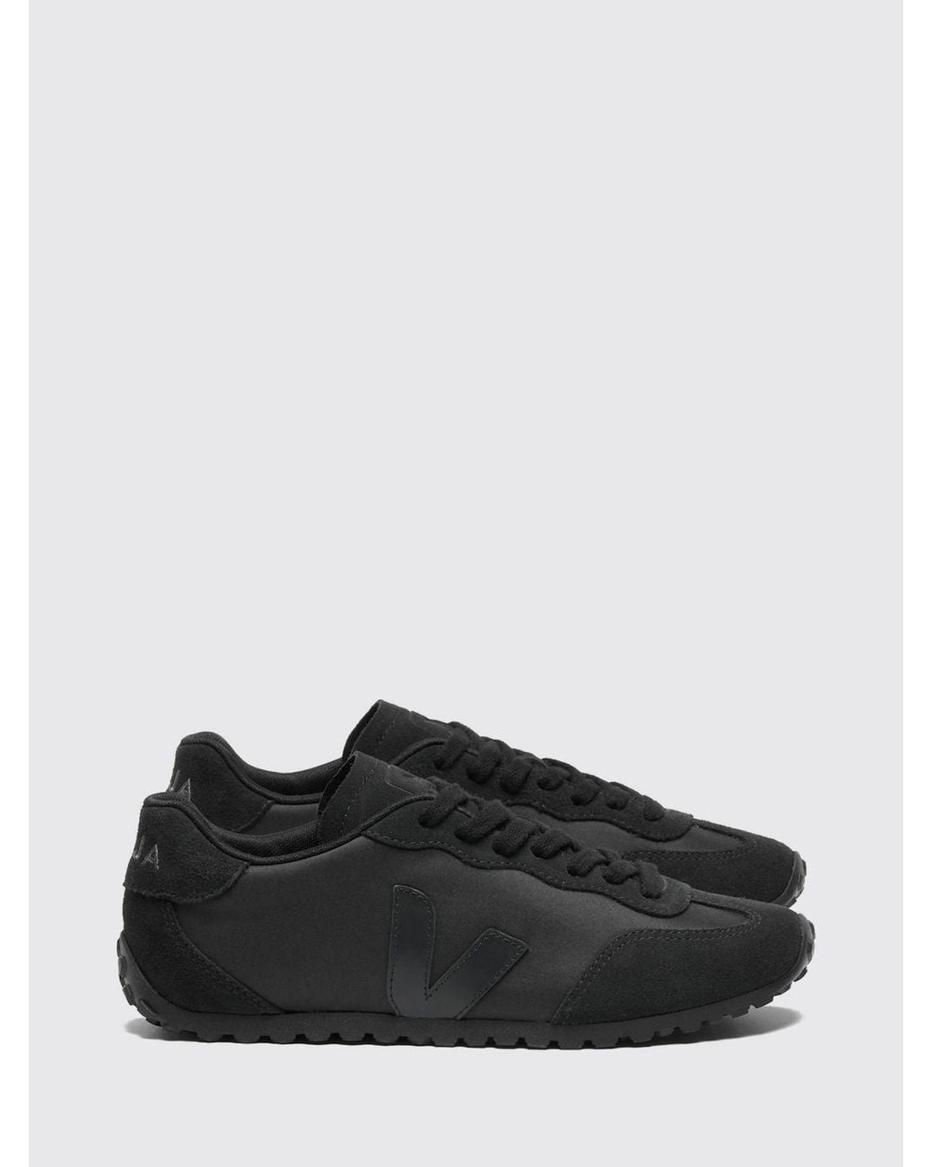 Veja Black Gt Low-Top Sneakers for men