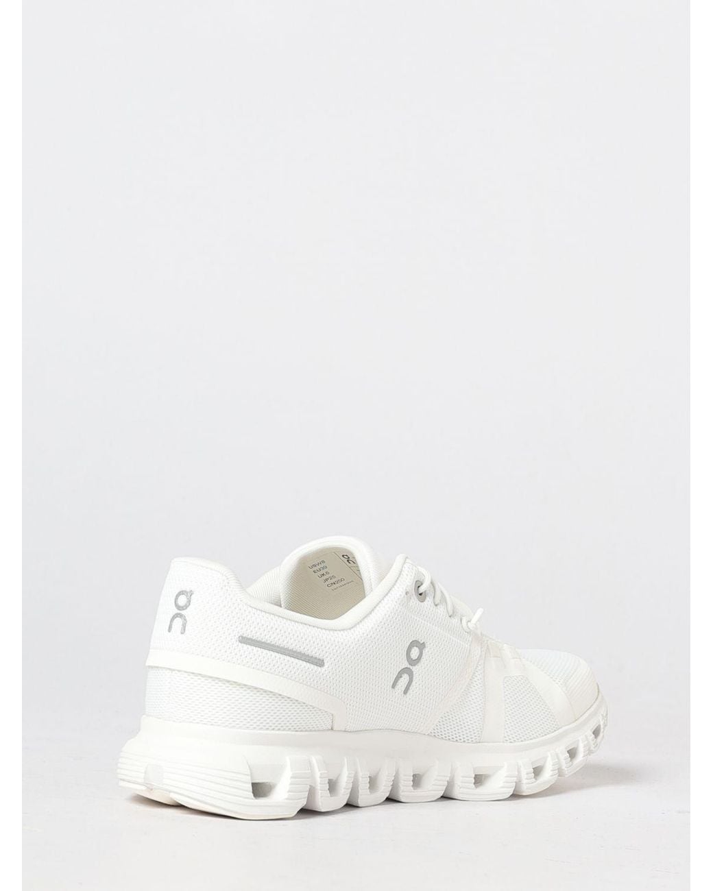 On Shoes White Cloud 6 Slip-On Sneakers