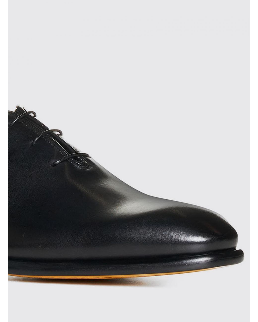 Doucal's Black Brogue Shoes for men