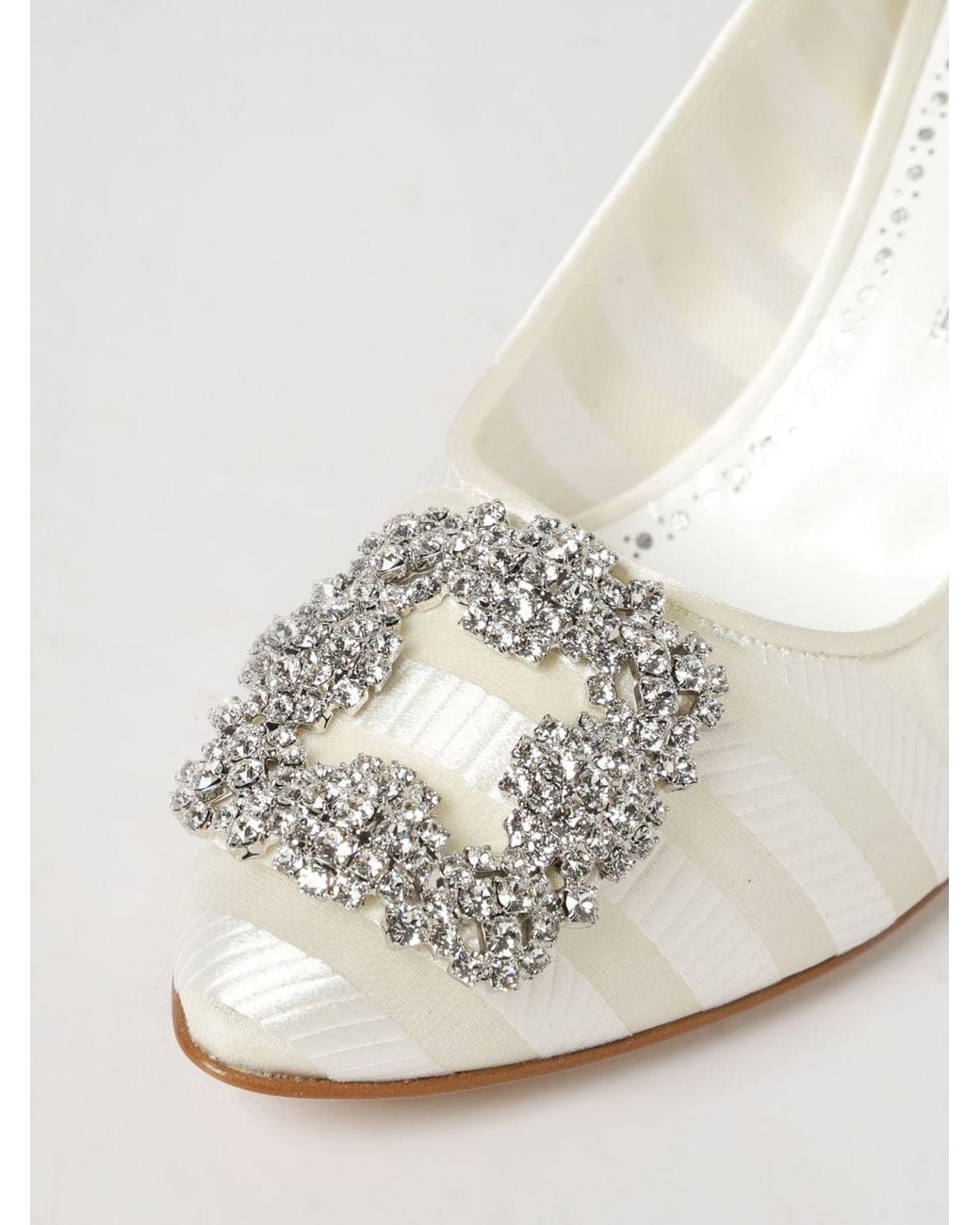 Manolo Blahnik Natural Hangisi Bridal Silk Satin Pumps With Jewelled Buckle