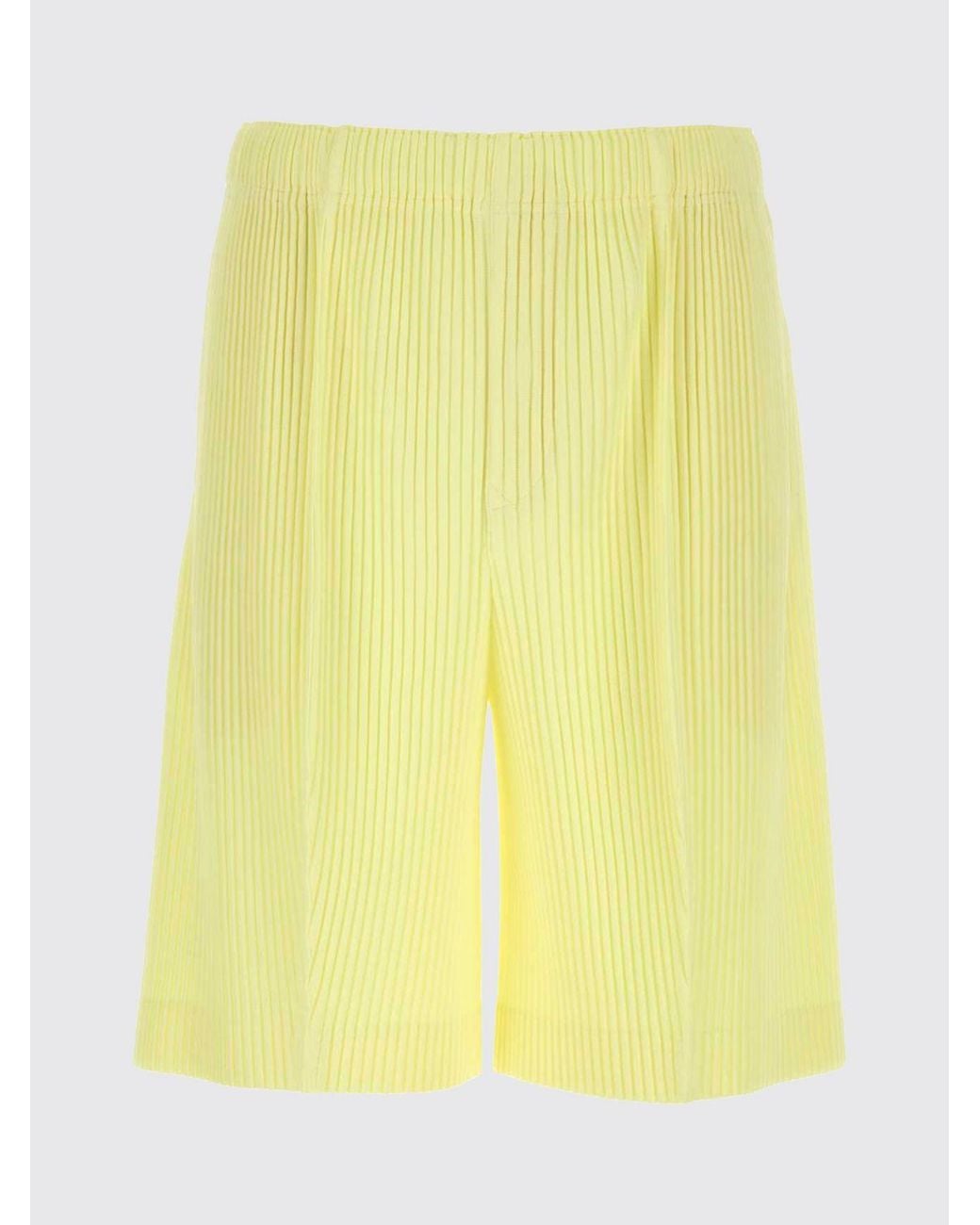 Homme Plissé Issey Miyake Yellow Pleated Crêpe Knee-Length Shorts Homme Plissé Issey Miyake for men