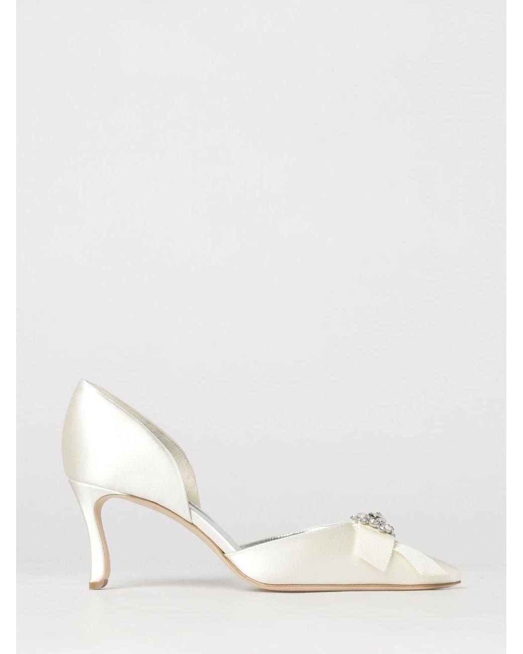 Manolo Blahnik White Apidosa Bridal Satin Pumps With Jewelled Buckle