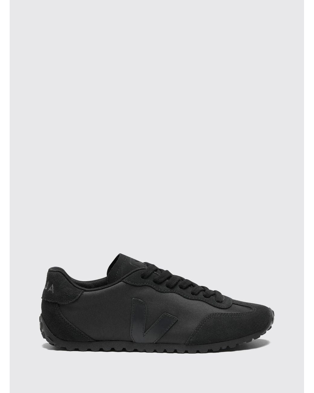 Veja Black Gt Low-Top Sneakers for men