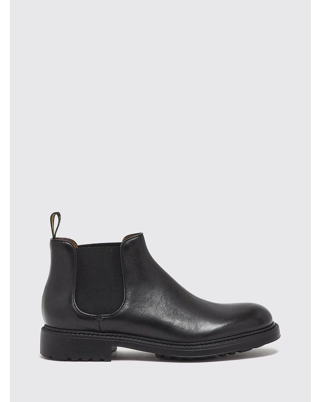 Doucal's Black Chukka Boots for men