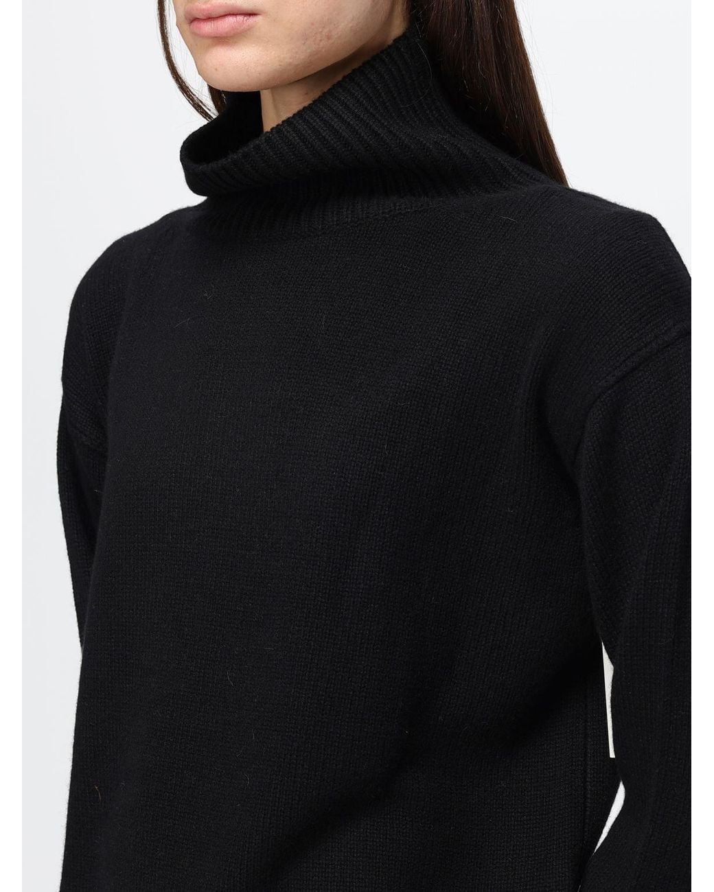 Soft Goat Black Sweatshirt