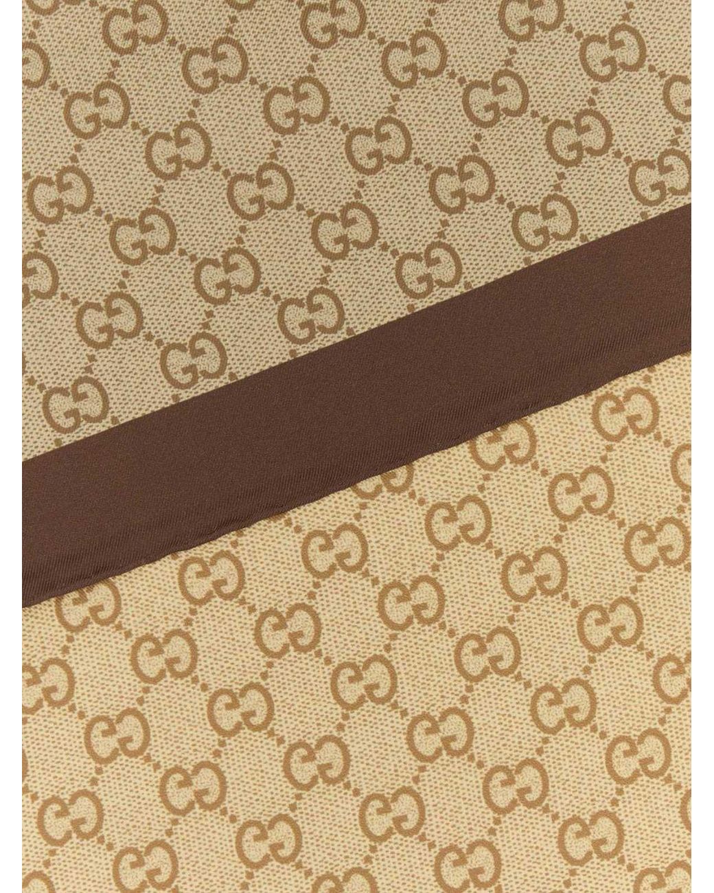 Bufanda Gg De Seda Gucci de color Natural