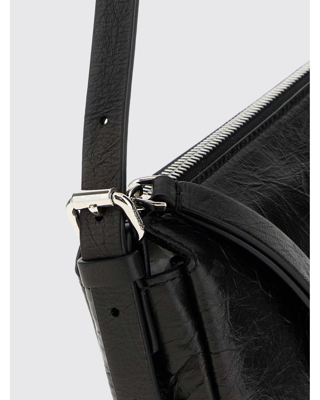 Mini Borsa A Spalla Vanity di Fendi in Black