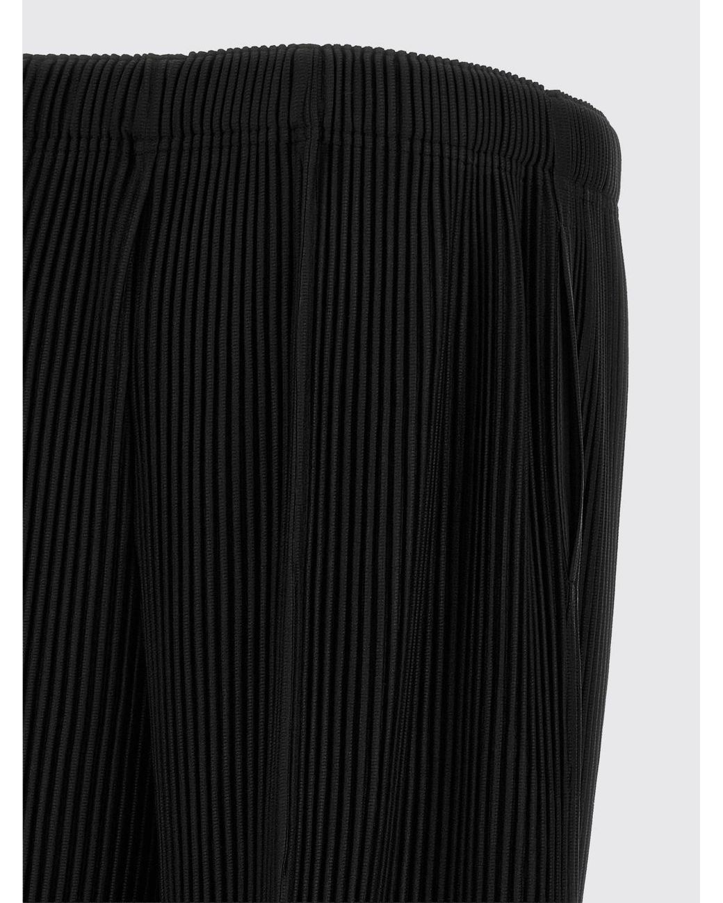 Homme Plissé Issey Miyake Black Pleated Crêpe Knee-Length Shorts Homme Plissé Issey Miyake for men