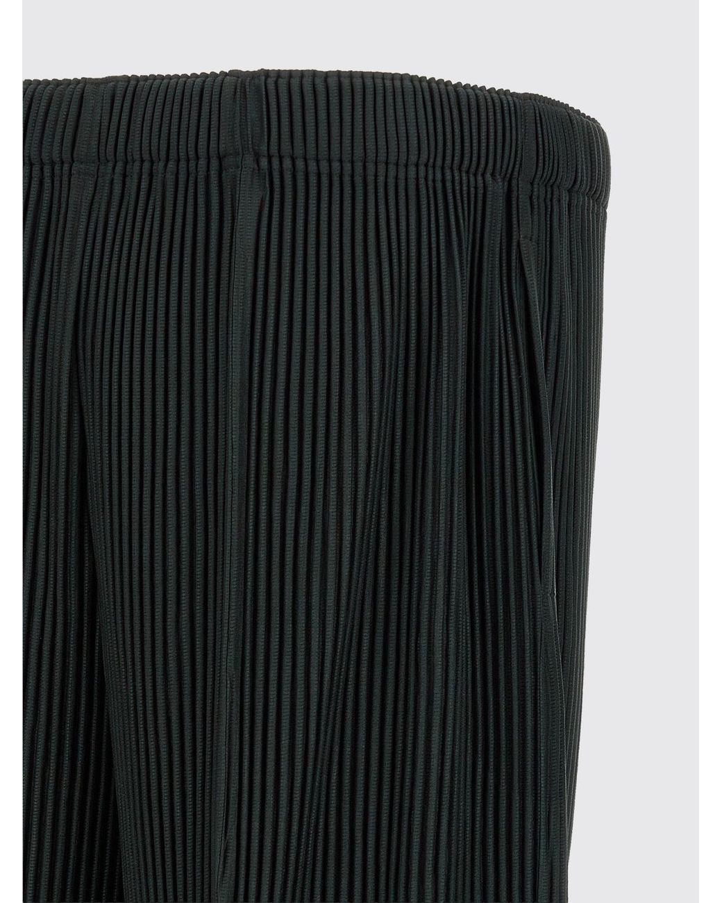Homme Plissé Issey Miyake Black Pleated Crêpe Knee-Length Shorts Homme Plissé Issey Miyake for men
