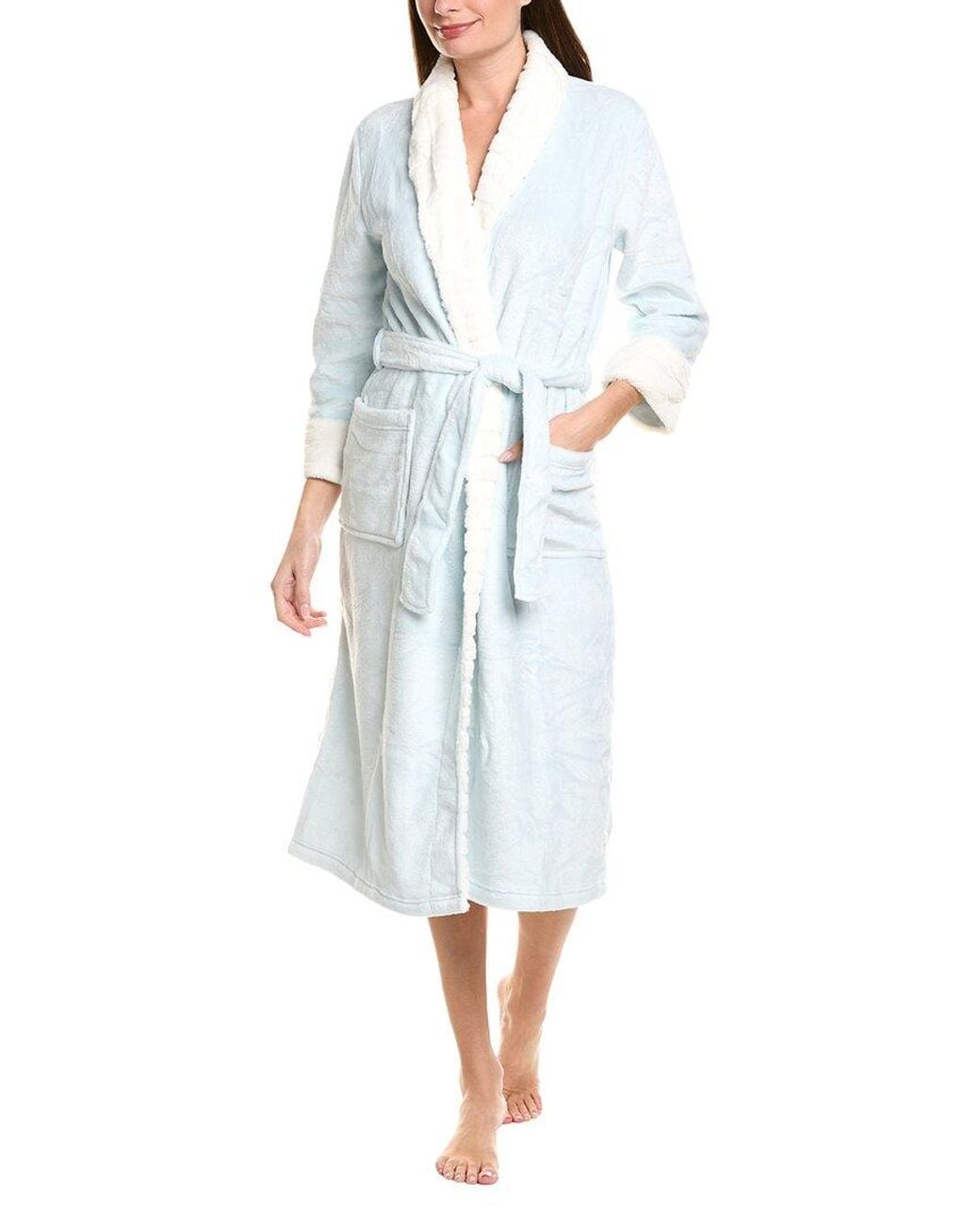 Natori White Plush Sherpa Robe