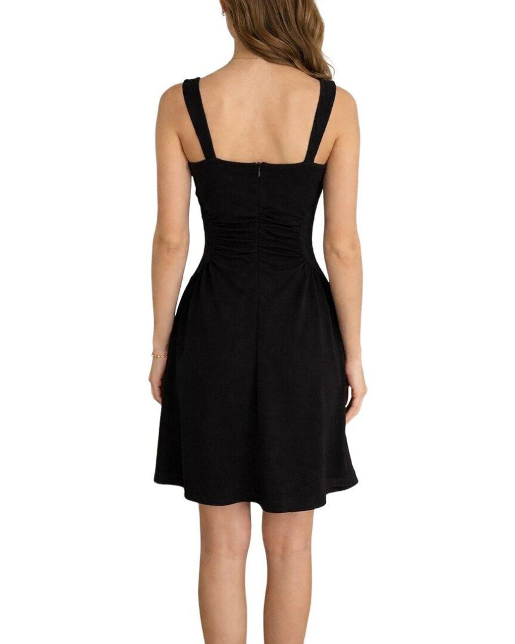 Ariele Tesoro Black Solid Mini Dress