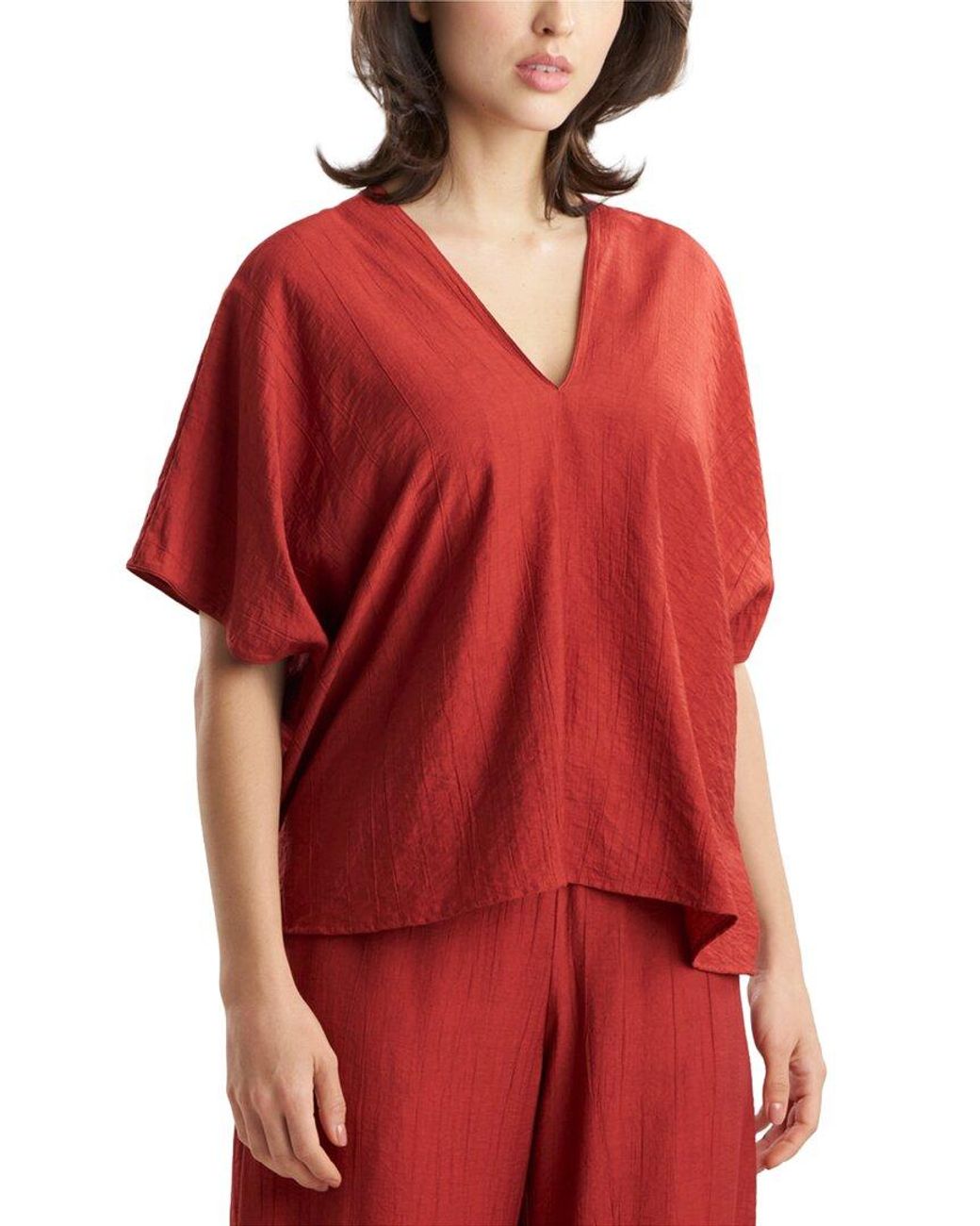 Natori Red Terra Foil Crinkle Caftan Shirt