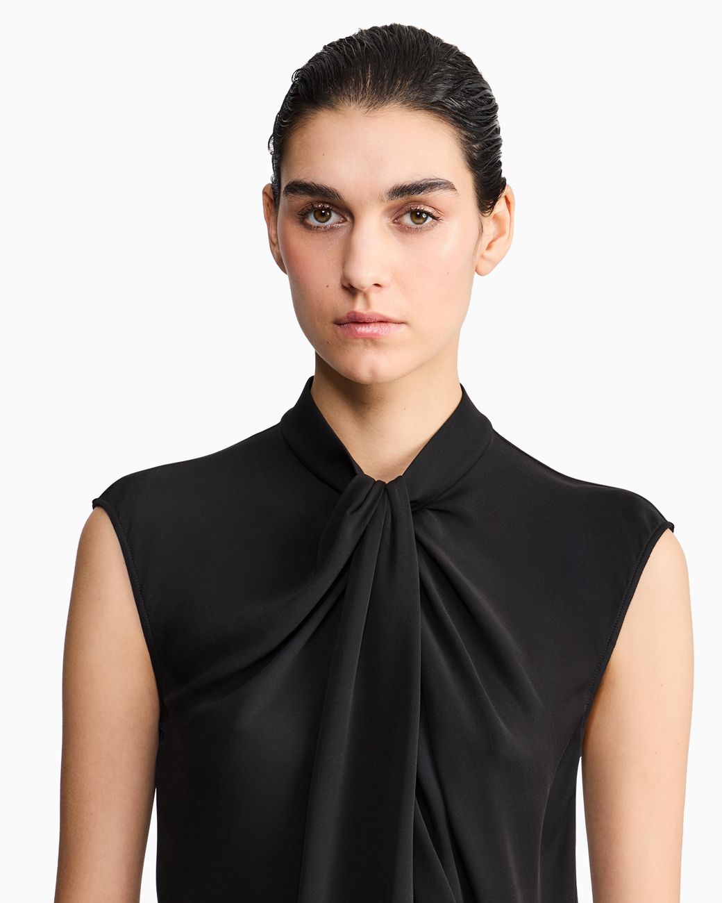 Blusa Georgette De Seda Lavada Con Nudo Giorgio Armani de color Black