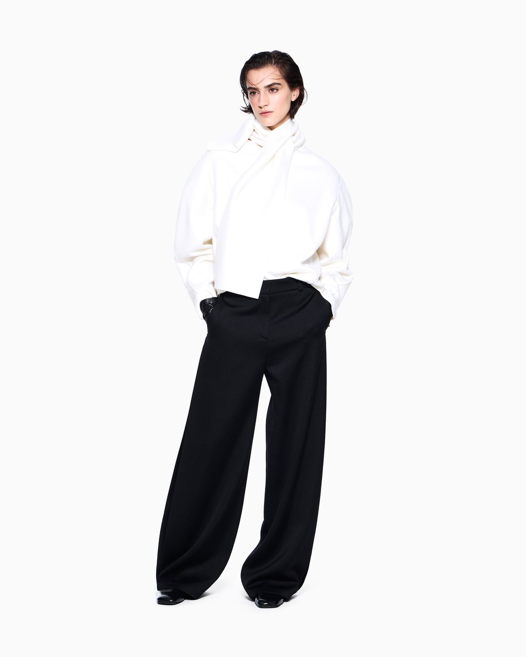 Giorgio Armani White Jumper Long-Sleeved Wool Sweater With Scarf Sewn Onto Neck