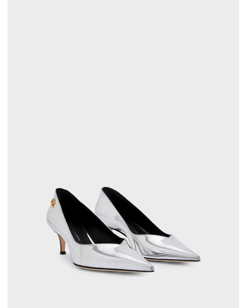 Giuseppe Zanotti White Reikii Pump 50