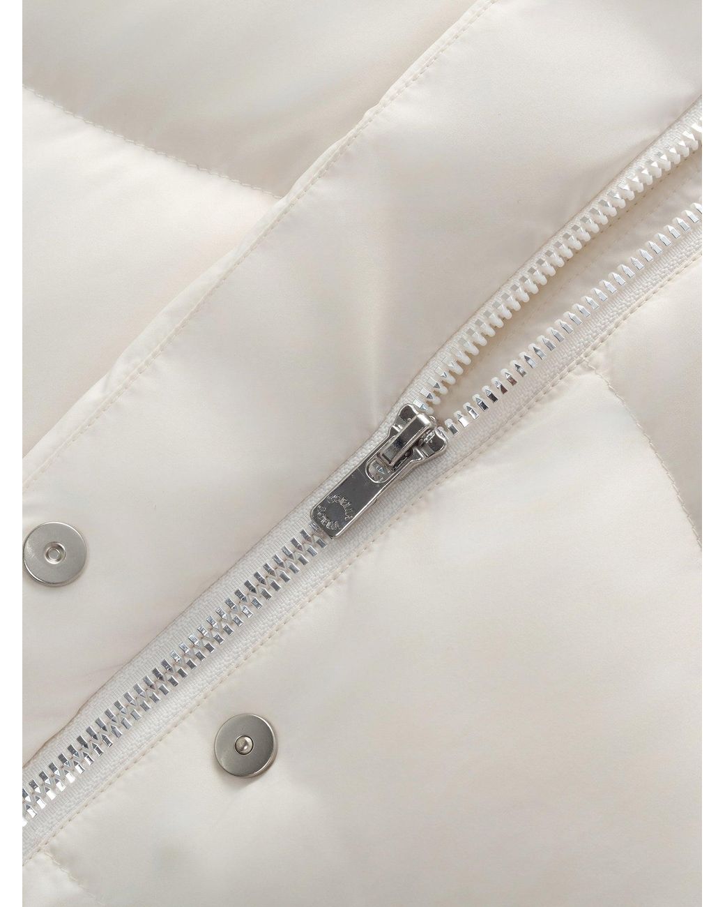 GOELIA White Windproof Magnetic Snap Goose Down Jacket