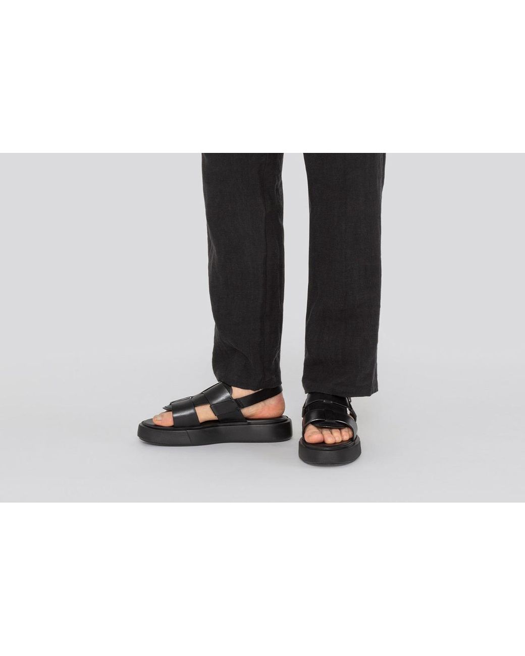 gold havaianas flip flops