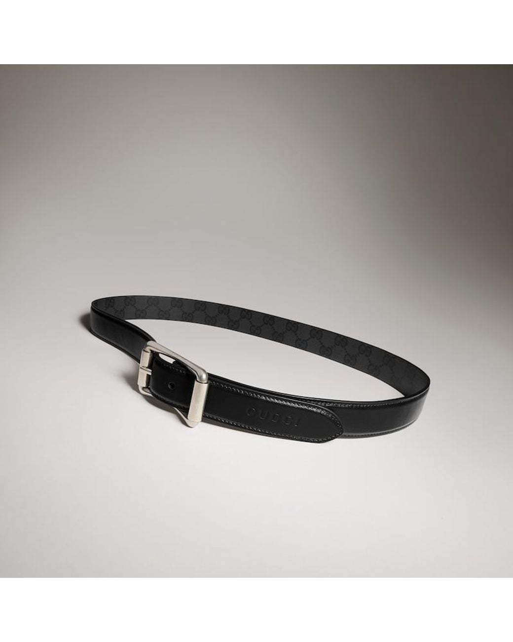 Gucci Black Reversible Belt With Roller Buckle, Size 100 for men