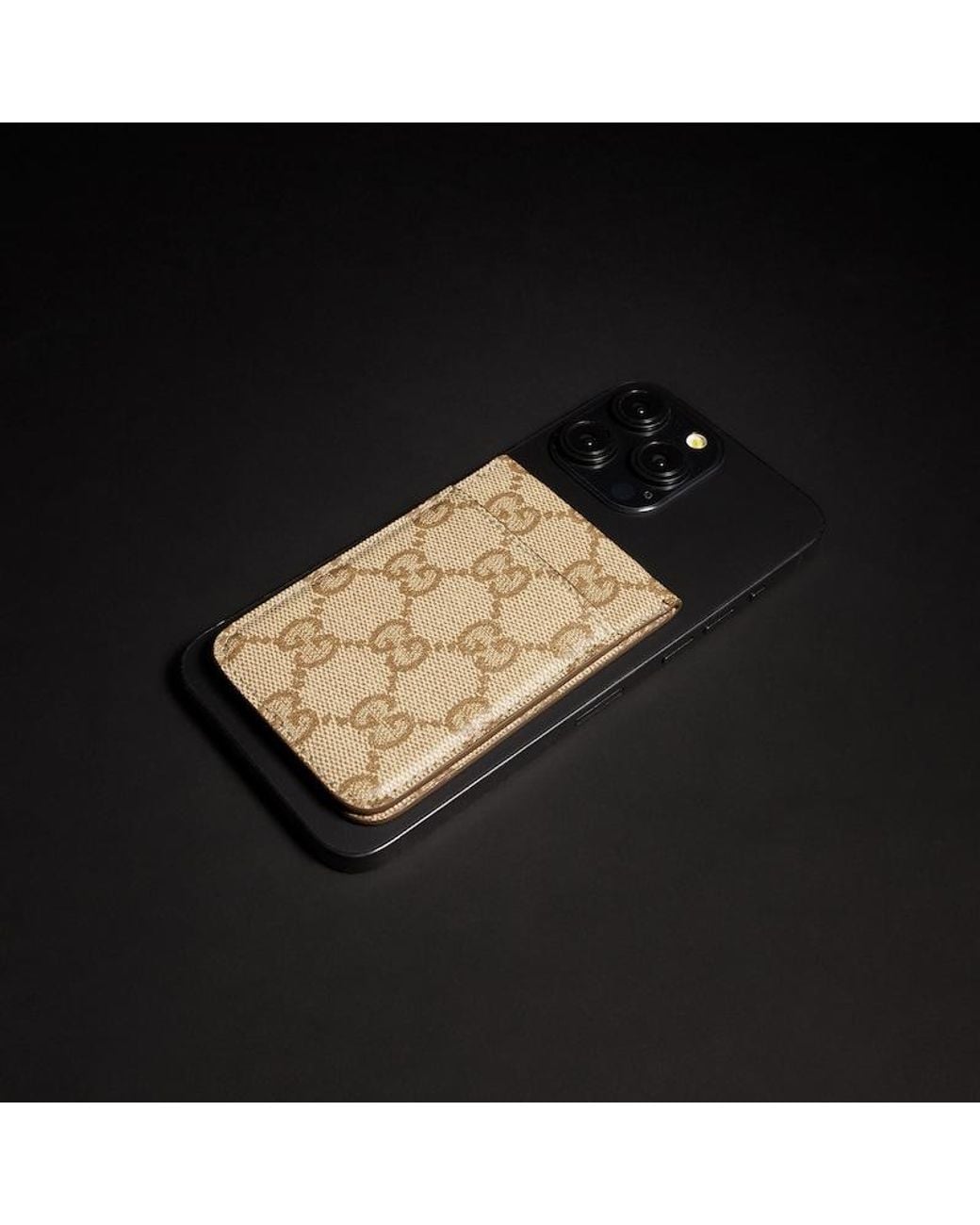 Gucci Natural Essence Classic Magnetic Card Case for men