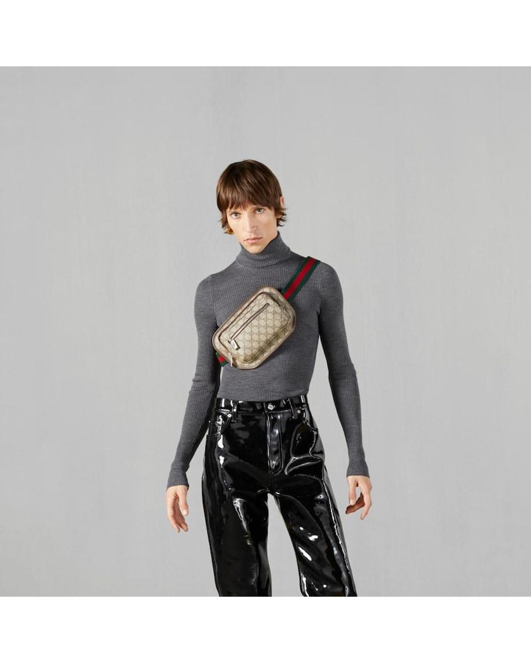 Gucci small logo belt bag hotsell