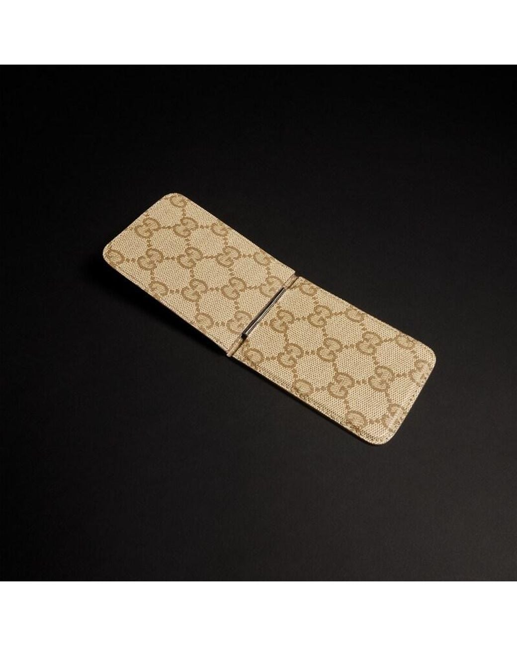 Gucci Natural Essence Classic Magnetic Card Case for men