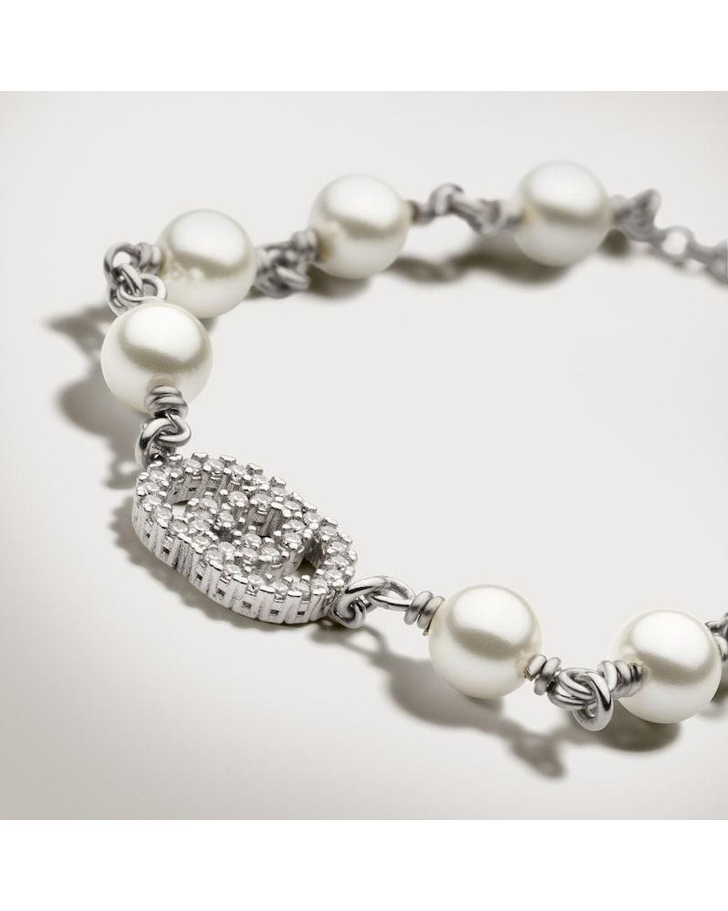 Gucci Metallic Pearl And Crystal Charm Bracelet