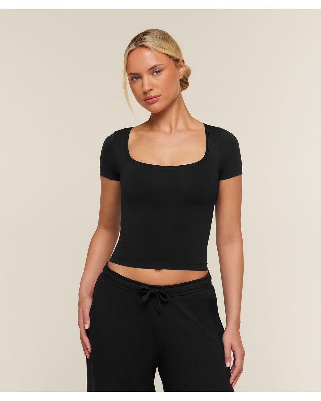 GYMSHARK Black Featherform Scoop Neck T-Shirt