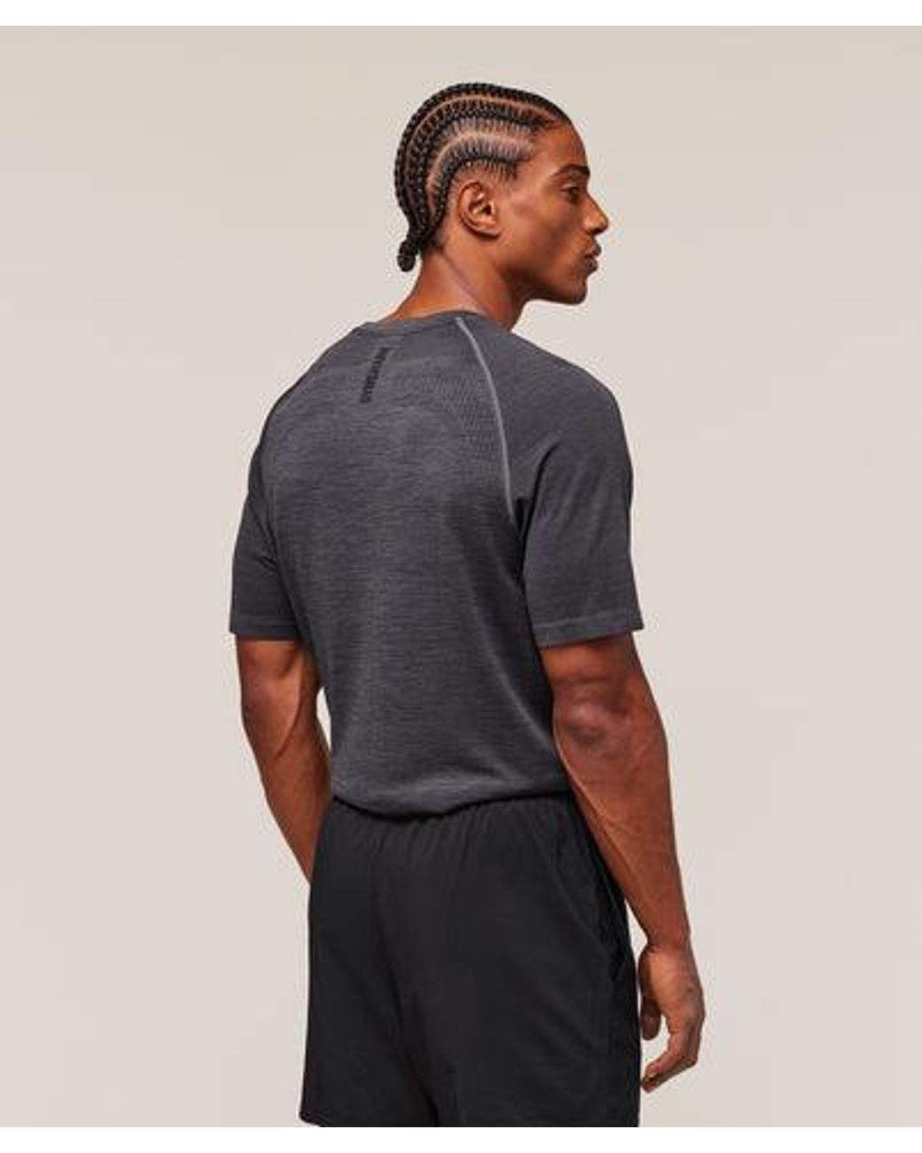 GYMSHARK Gray Versatile Seamless T-Shirt for men