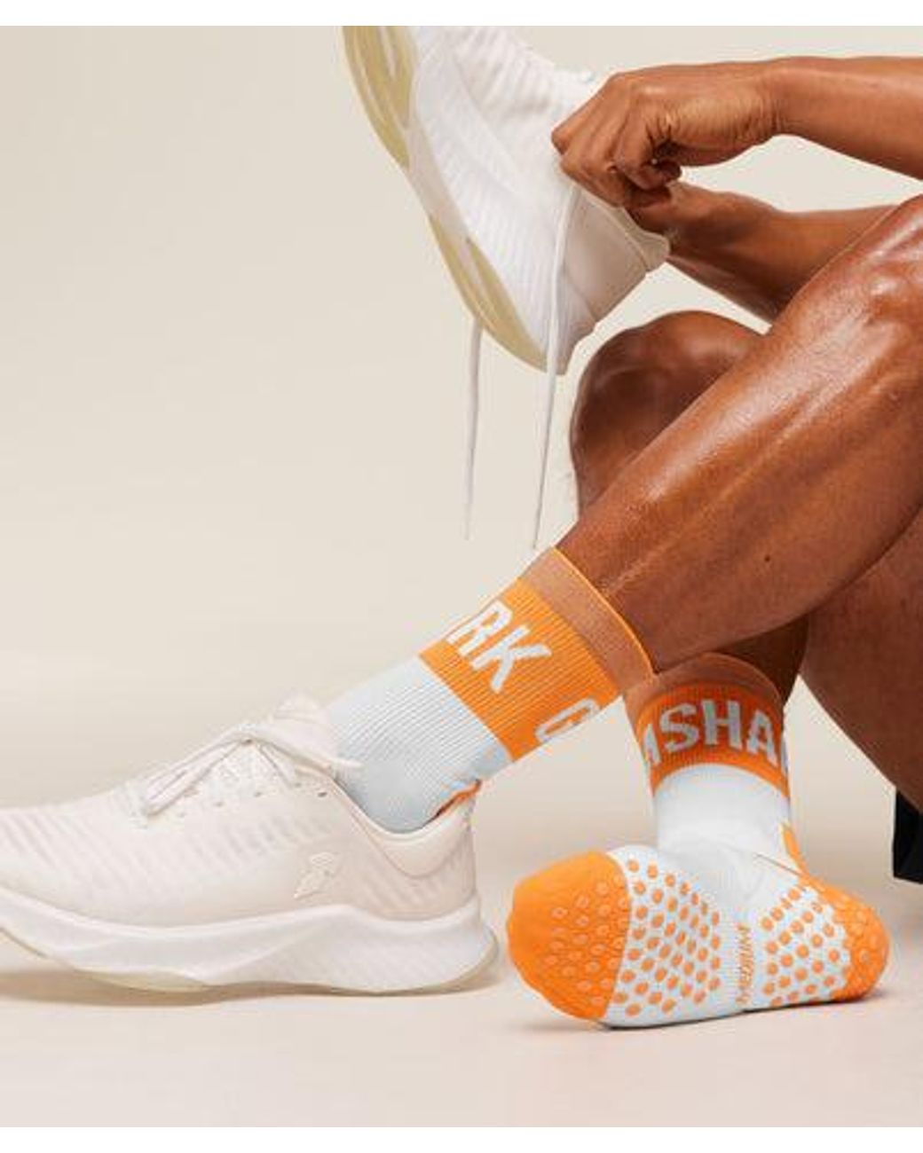 GYMSHARK White Hybrid Training Grip Socks Single