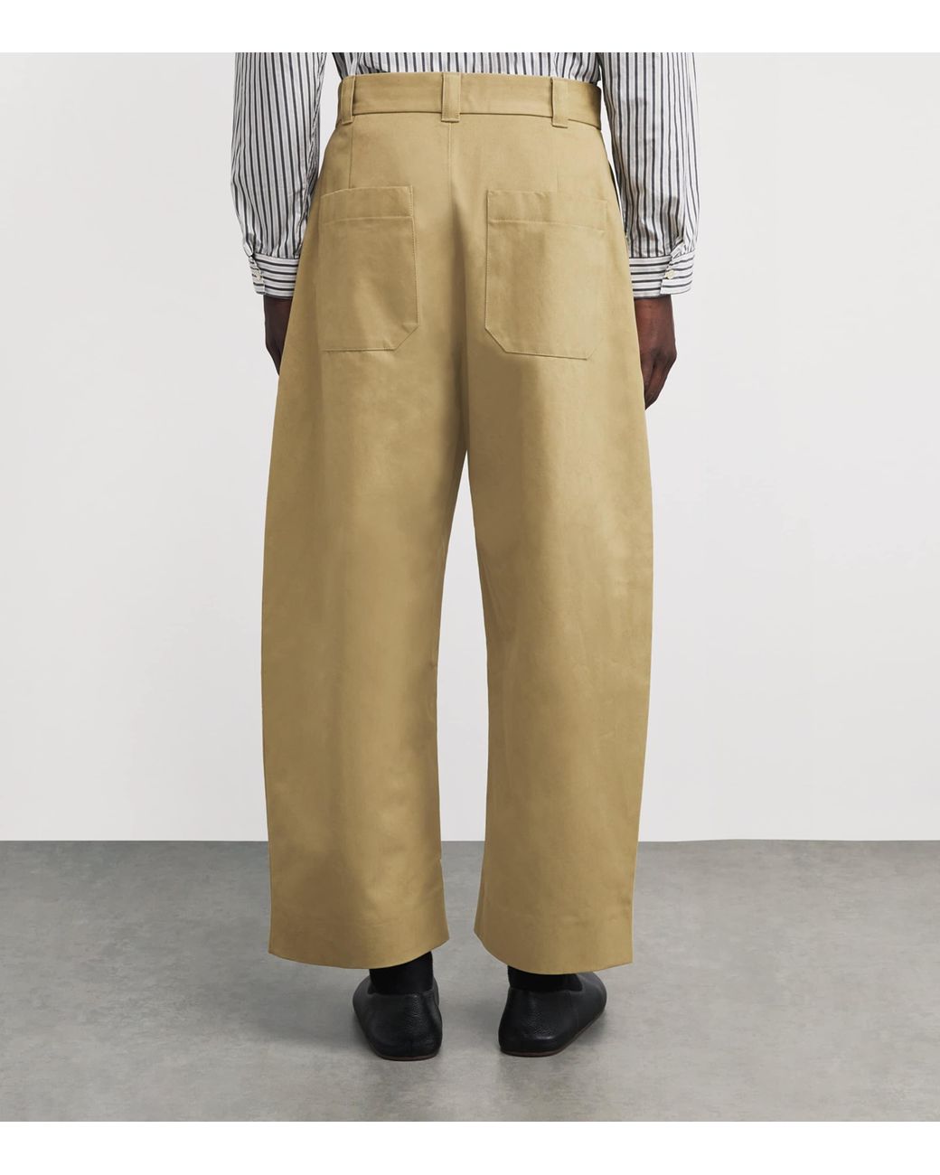 Studio Nicholson Natural Cotton Pleated Sorte Trousers for men