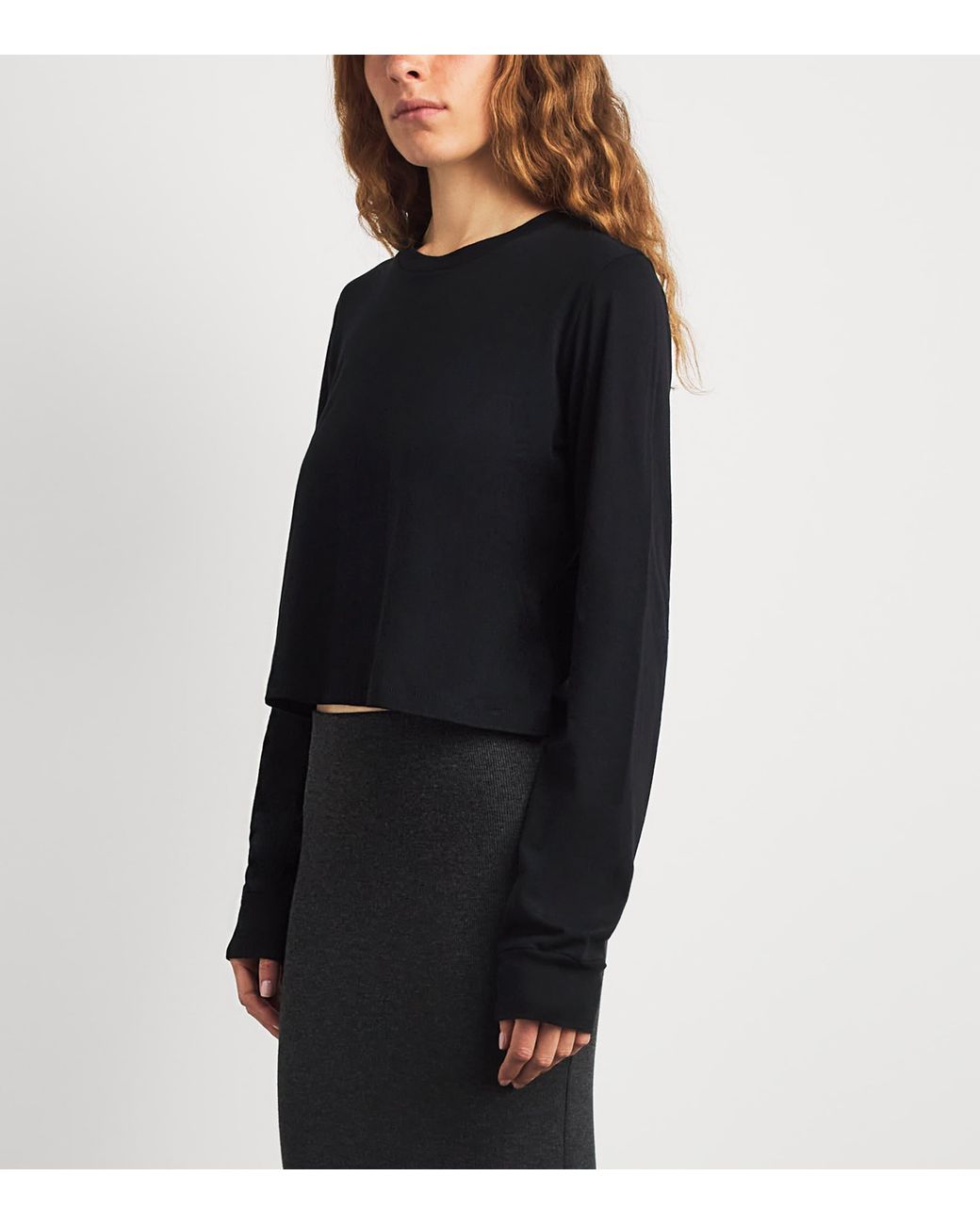 ÉTERNE Black Long-Sleeve Cropped T-Shirt