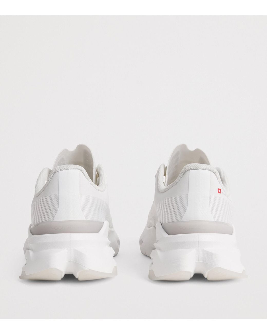 On Shoes White Cloudpulse 2 Trainers