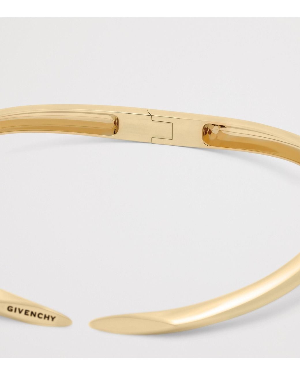 Givenchy Metallic Pinch Torque Necklace