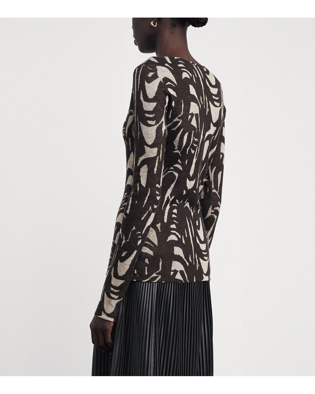 Joseph Black Cashmere Villa Long-Sleeve T-Shirt