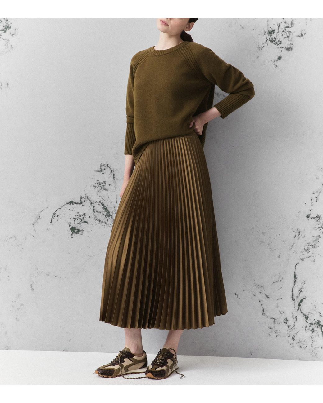 Marella Green Satin Pleated Midi Skirt