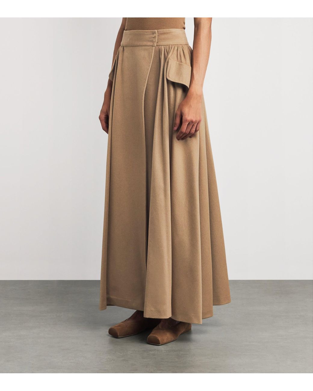 Max Mara Camel Wool Maxi Skirt in Natural | Lyst