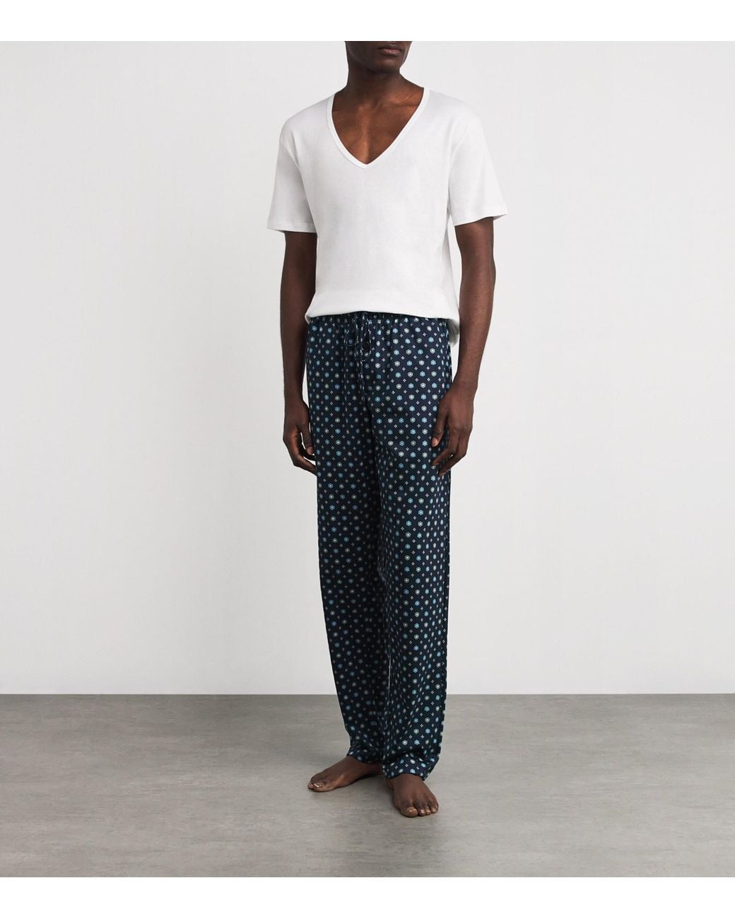 Sunspel White Sea Island Cotton V-Neck T-Shirt for men
