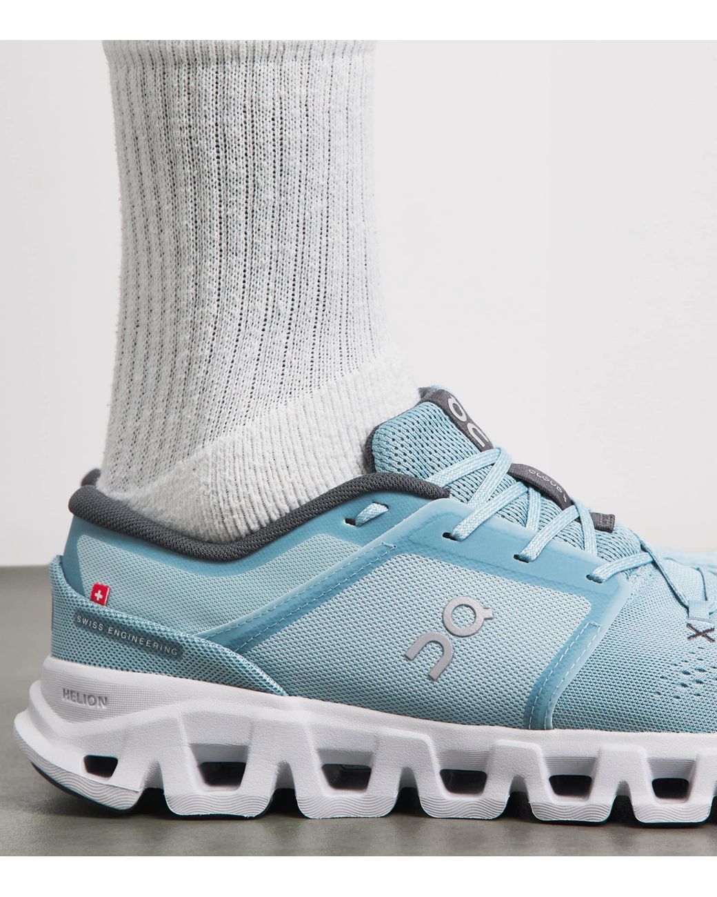 On Shoes Blue Cloud X 5 Trainers for men