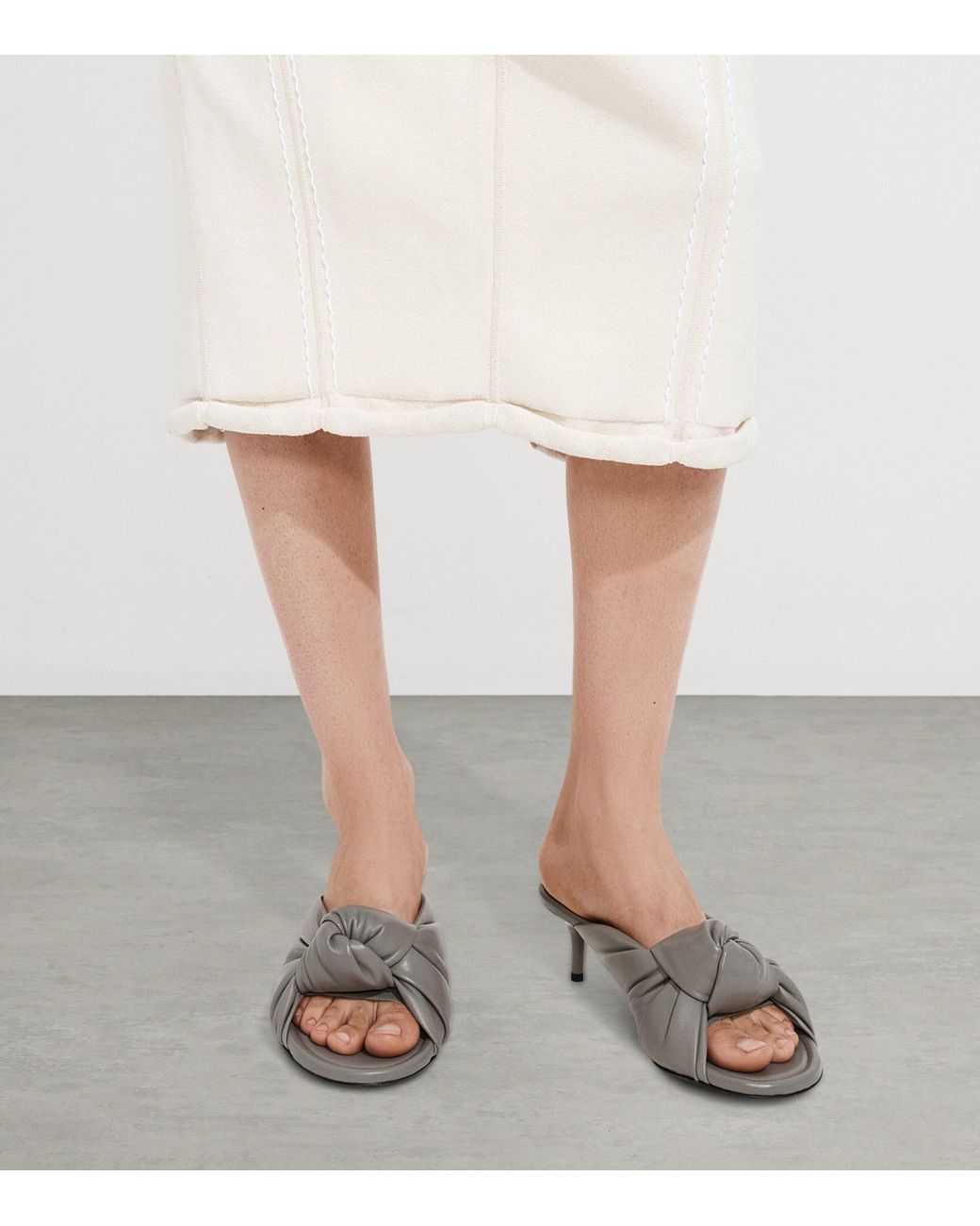 Bottega Veneta White Leather Knot Mules 50