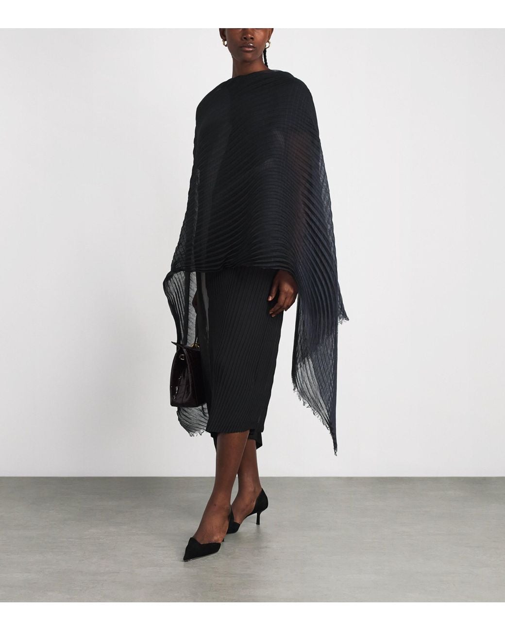 Issey Miyake Black Gradation Ramie Pleats Scarf