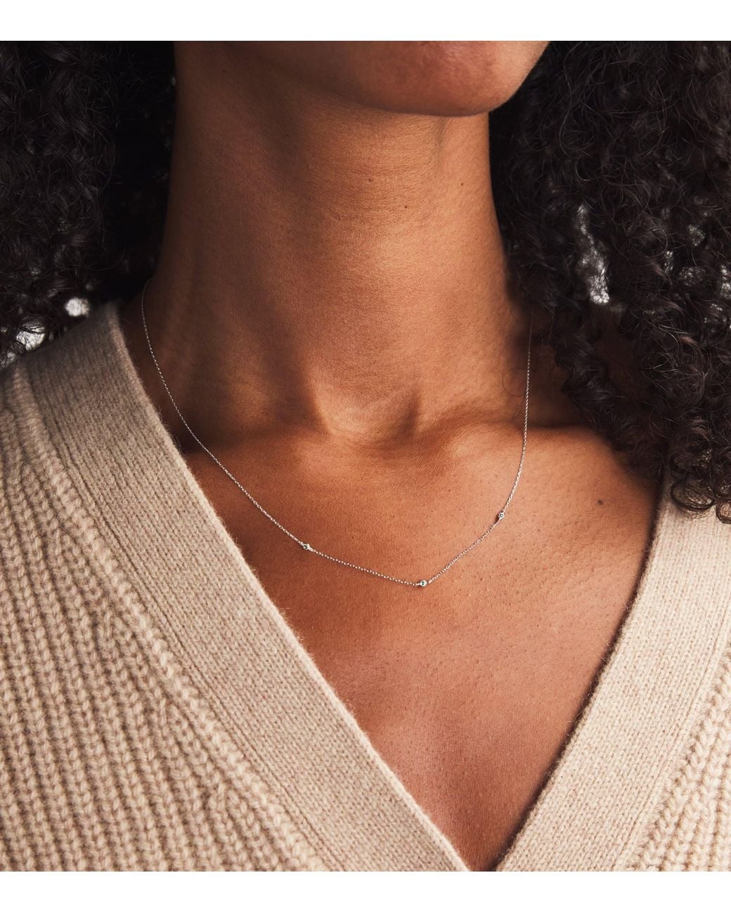 Astrid & Miyu White And Emerald Charm Necklace