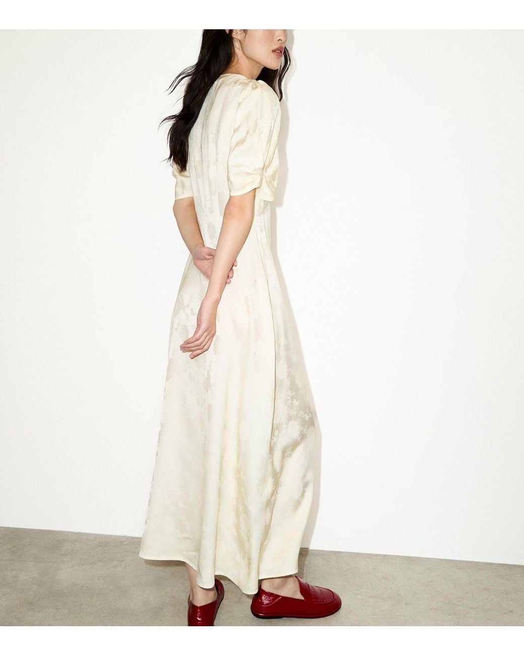 MAX&Co. White Satin V-Neck Midi Dress