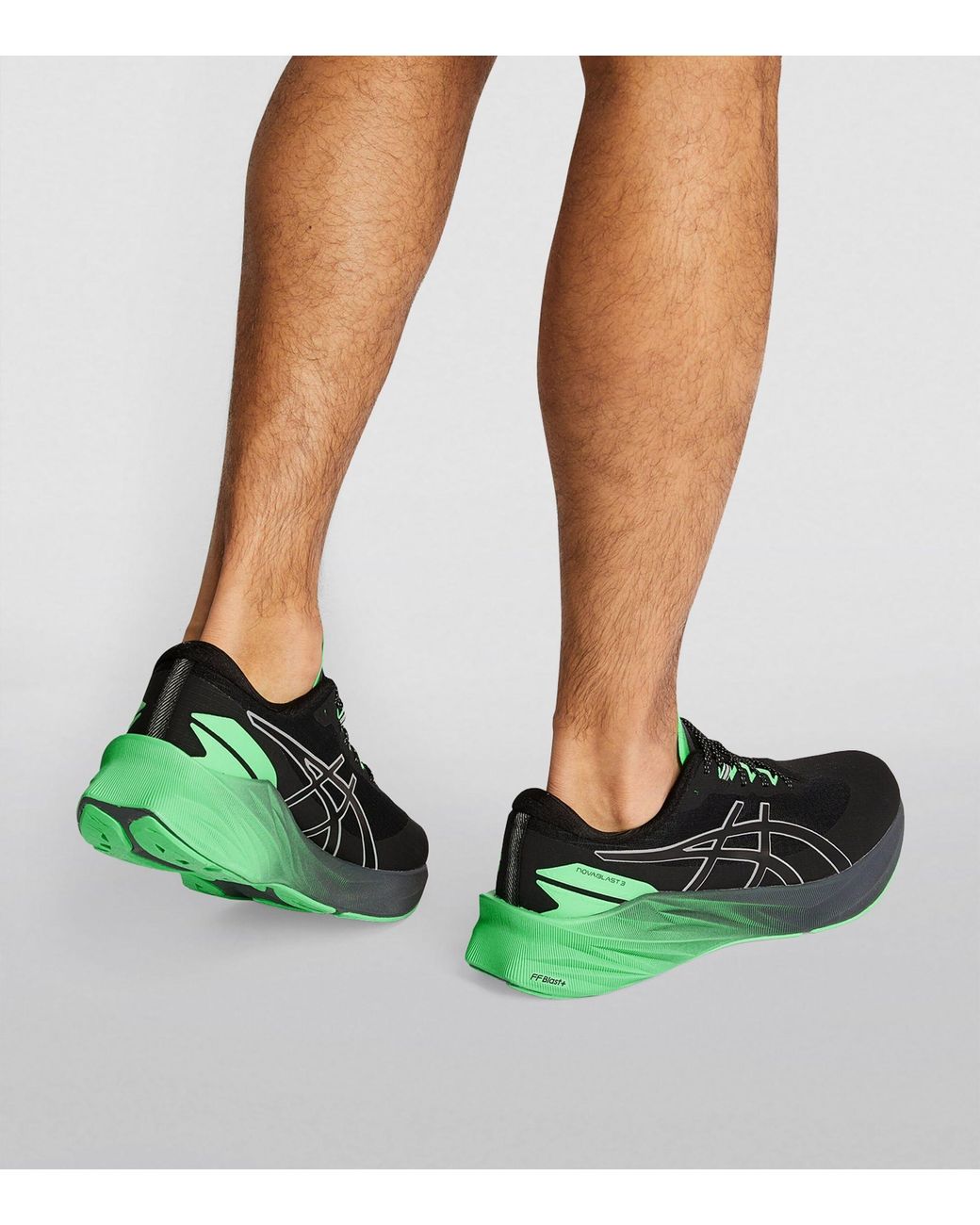 asics novablast 3 lite show