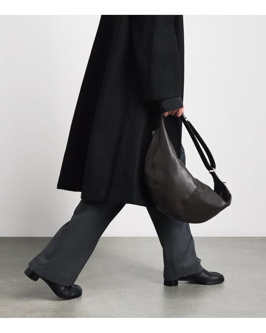 Lemaire Black Leather Quiver Clip Shoulder Bag for men