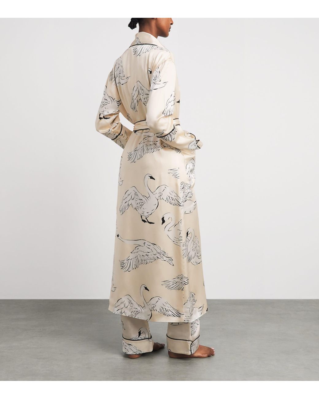 Olivia Von Halle White Silk Queenie Blanca Swan Night Robe
