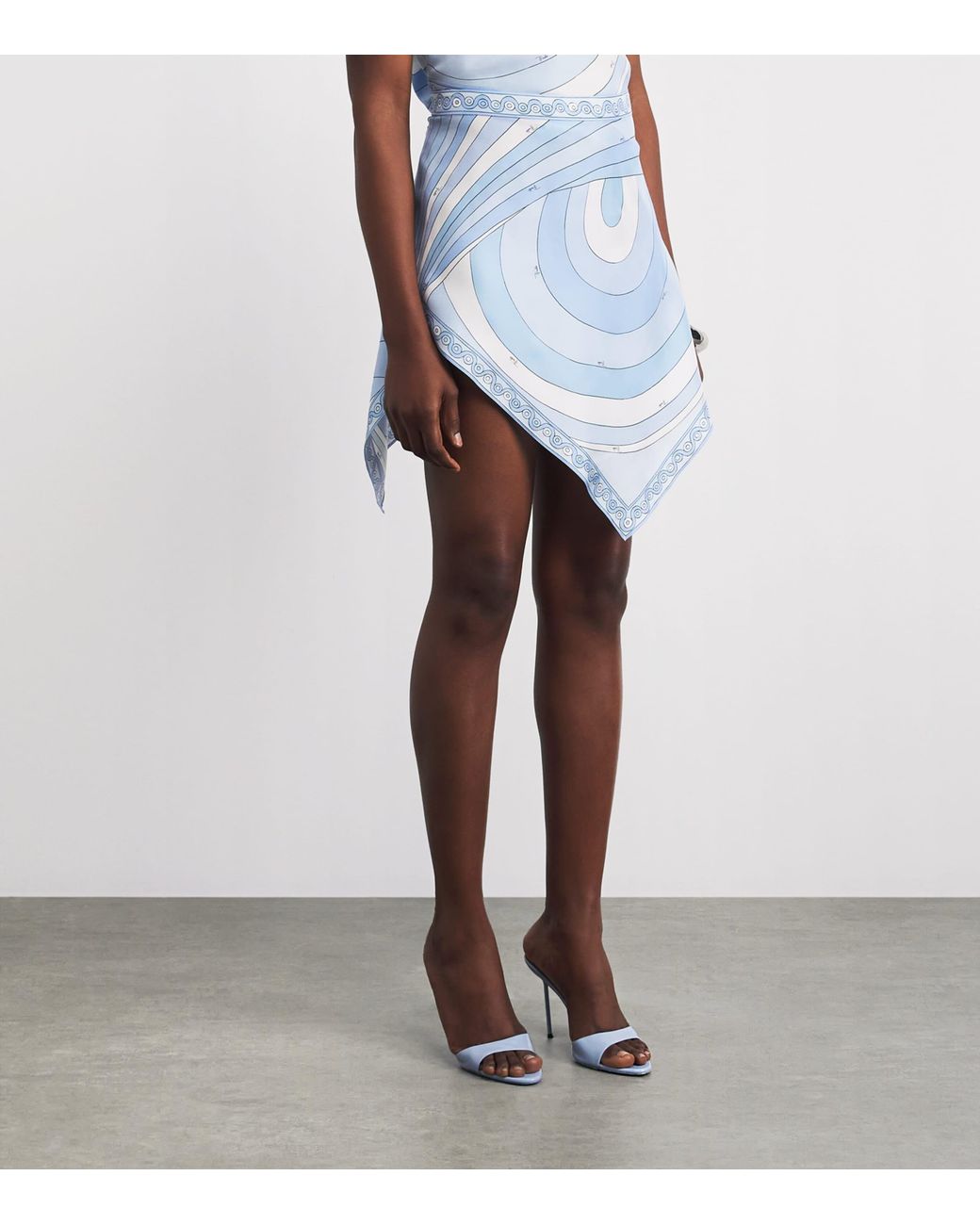 EMILIO PUCCI 水色 フレアスカート PUCCI Silk Orchidee Scarf Mini Skirt in Blue | Lyst