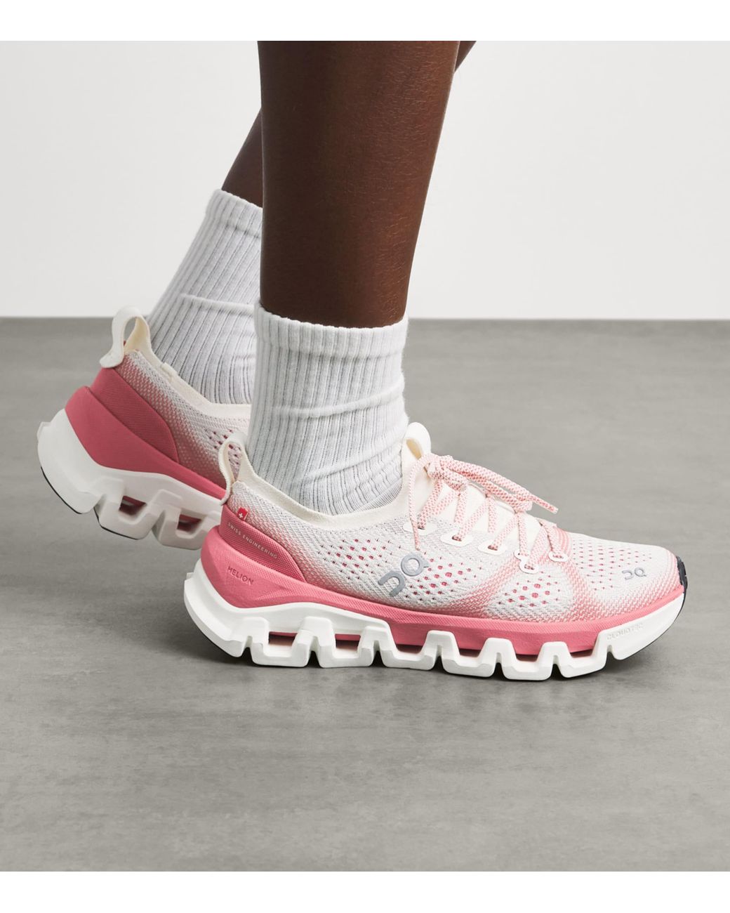 On Shoes Pink Cloud X Tempo Trainers