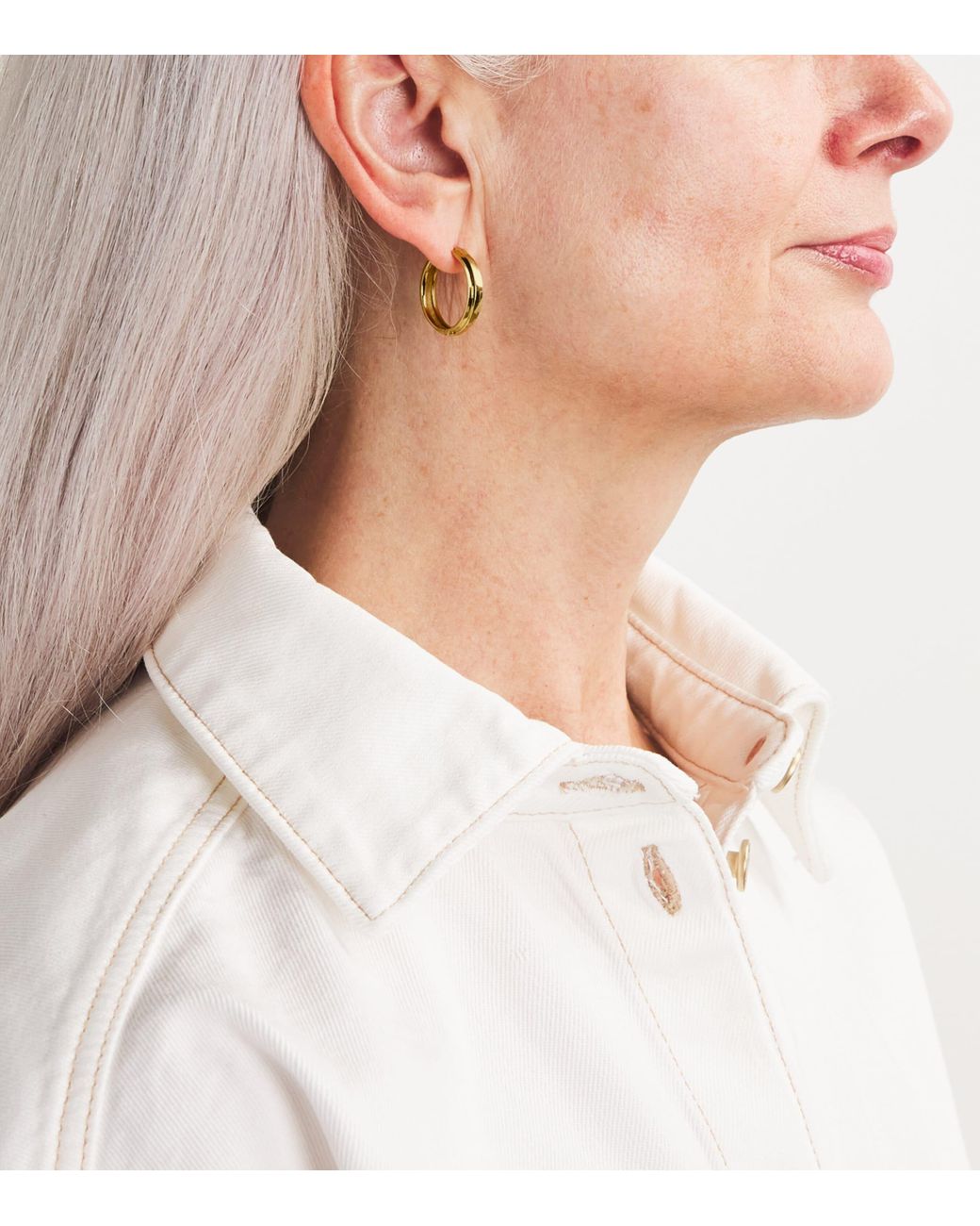 Azlee Metallic Staircase 3-Tier Huggie Earrings